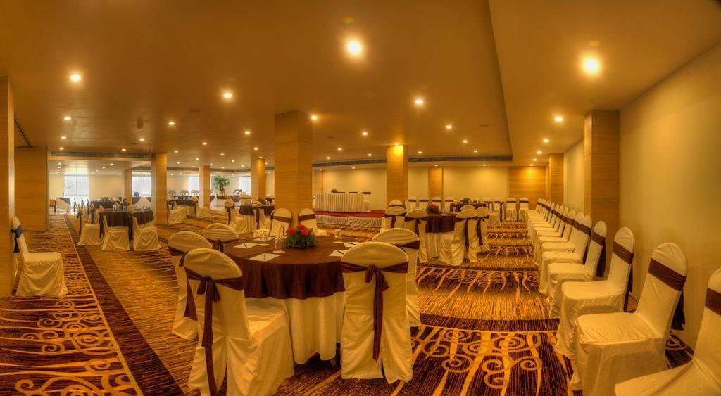 Hotel Le Ruchi The Prince Mysore Exterior foto